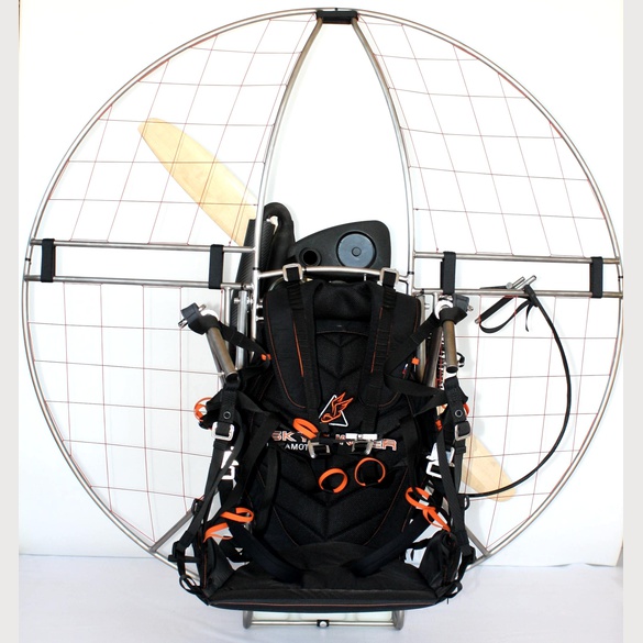 Парамотор SR TORNADO 280 compact-titan Парамотор SR TORNADO 280 compact-titan