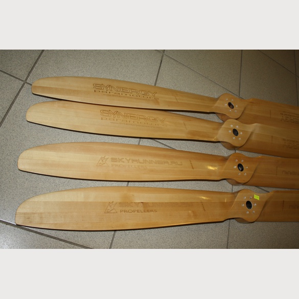  Wooden 2-blade propeller