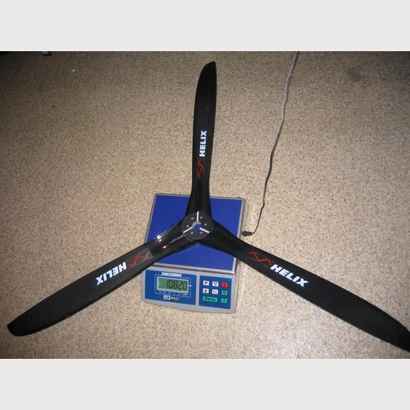  Propeller HELIX H30F 3-blade